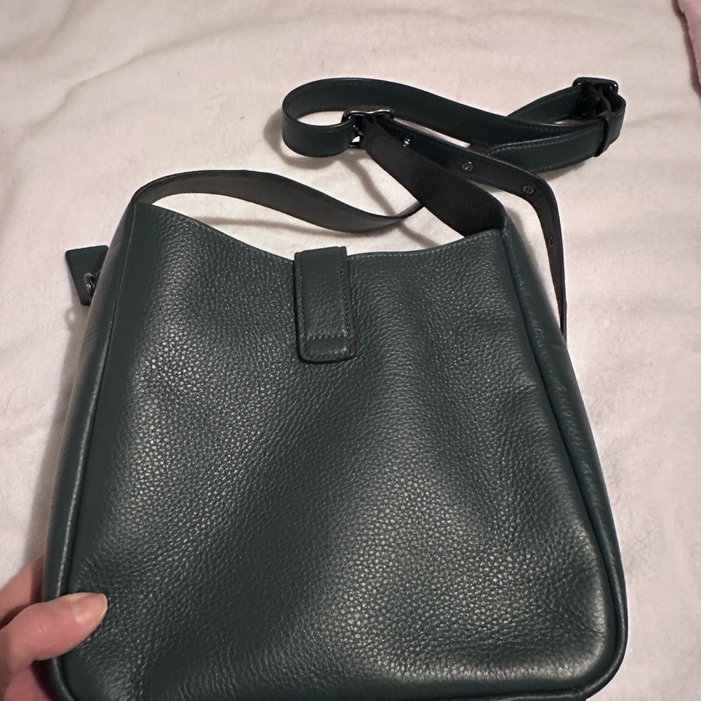 Coach convertible Hadley crossbody. Pebbled Leather Shoulder Bag - Picture 3 of 4
